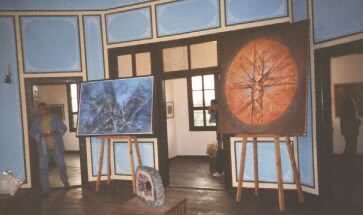 Изложбата на Никола Манев в Чирпан, 2002