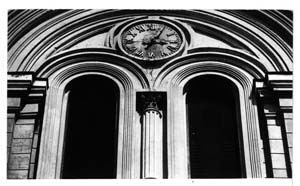 Видинската катедрала - арката с часовника