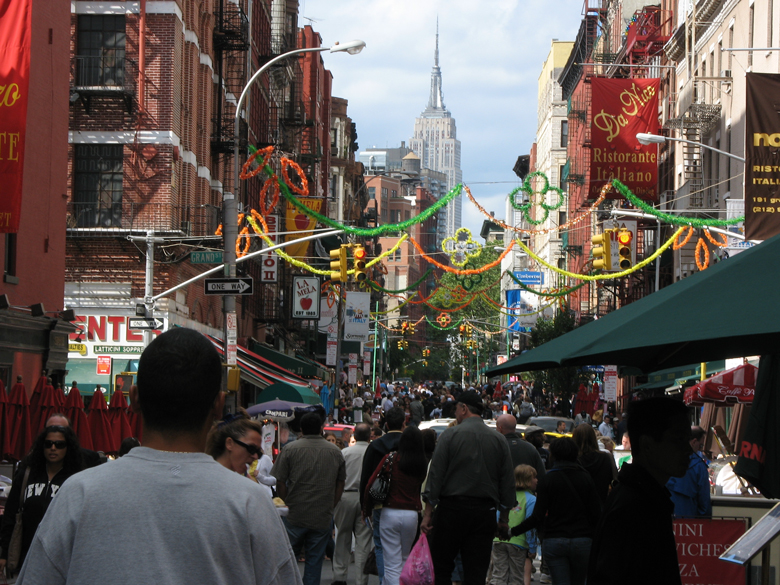   (Canal Street, Little Italy; ffice of tourism.org) 