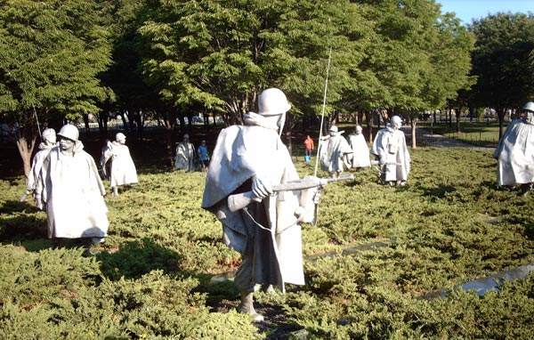 Мемориалът на жертвите от Корейската война във Вашингтон