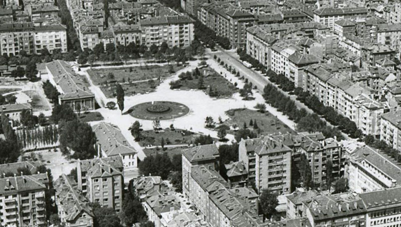 Панорамната снимка от 1950-те или началото на 1960-те г.