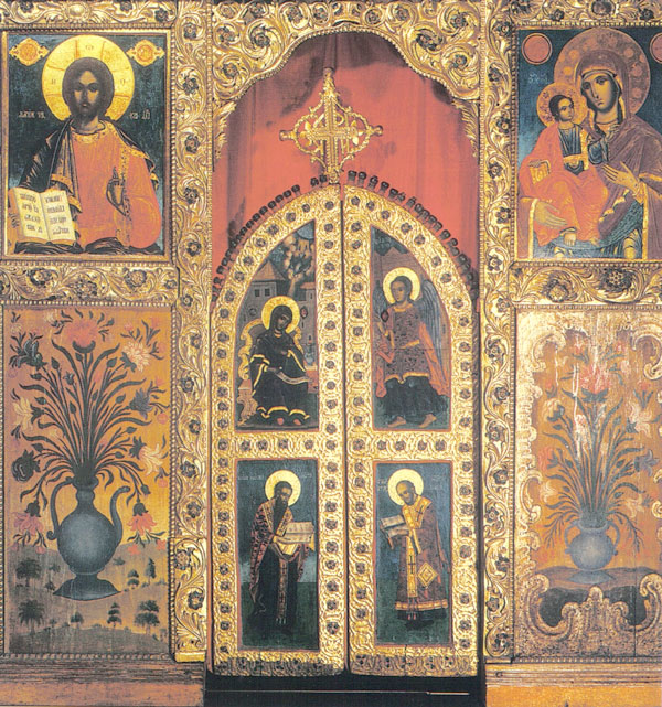 Ил. 15. Свети двери на иконостаса на църквата 